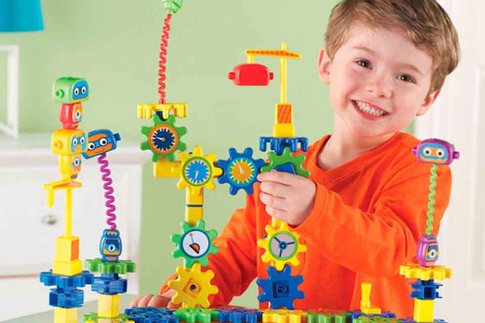 Educational toys for kids to boost problem-solving skills